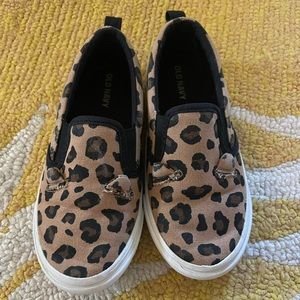 Old Navy cheetah slip ons